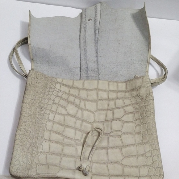 Esperanza Alligator Embosed Leather Shoulder Bag - Picture 9 of 14